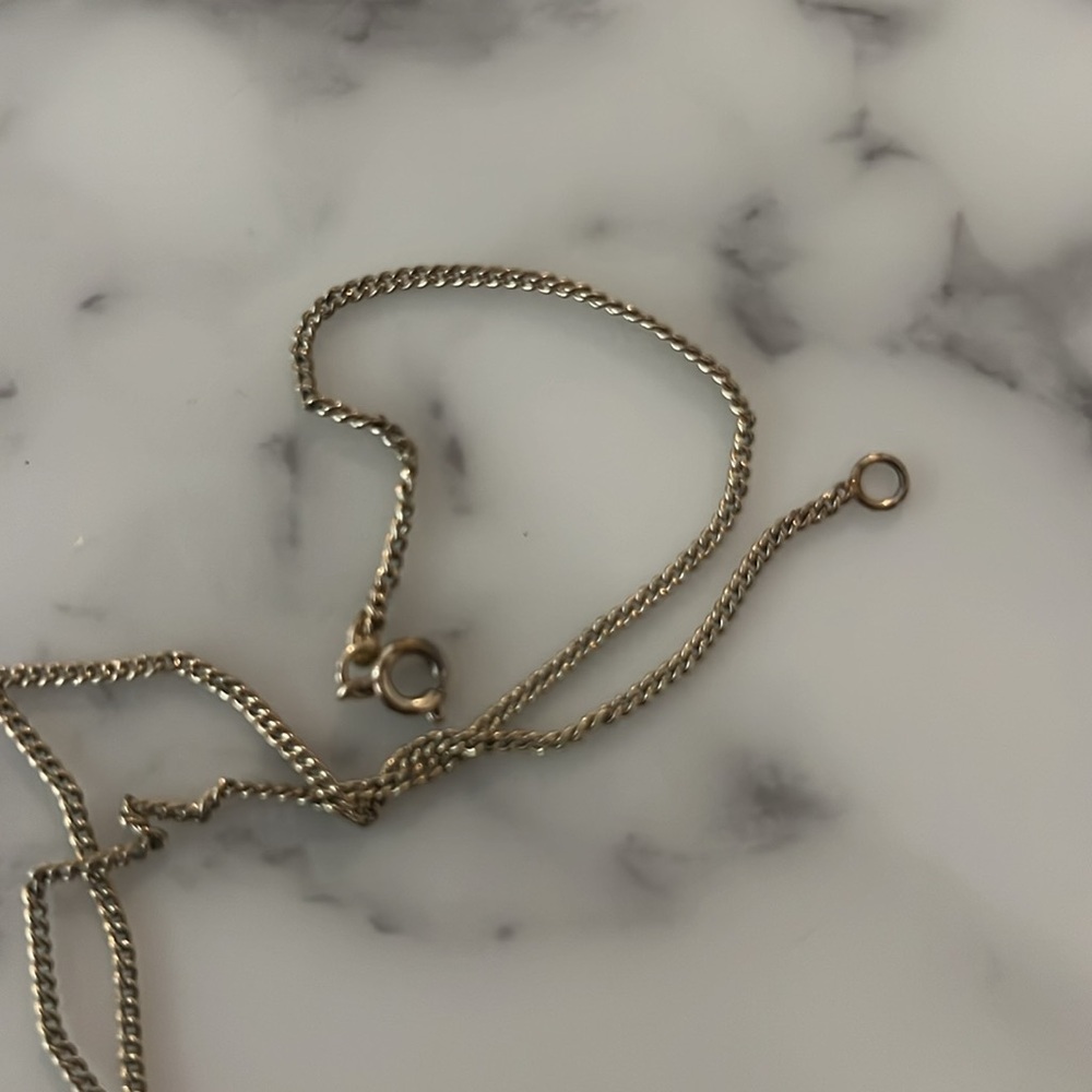 Chanel Double cc Necklace Emma Watson - Picture 7 of 8